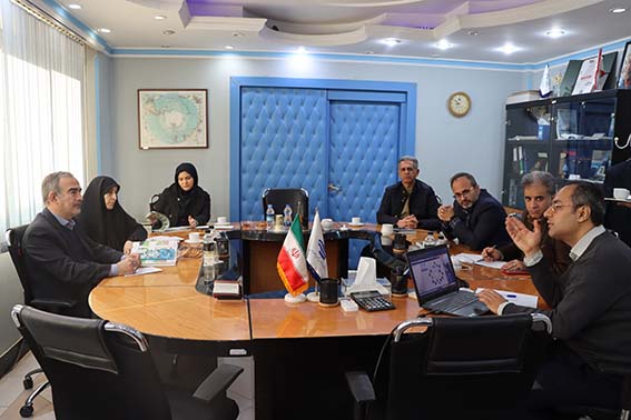 نشست بررسی راهکارهای همکاری دبیرخانه شورای عالی صنایع دریایی با پژوهشگاه ملی اقیانوس شناسی و علوم جوی.jpg